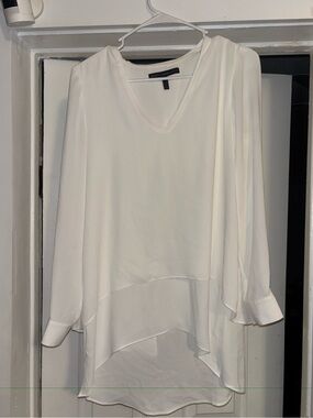 White blouse NWOT‼️BOGO‼️